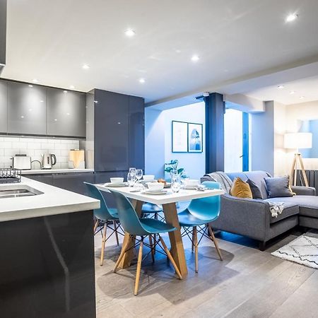 Modern Two Bedroom Apartment In Fulham By Sojo Stay London Kültér fotó